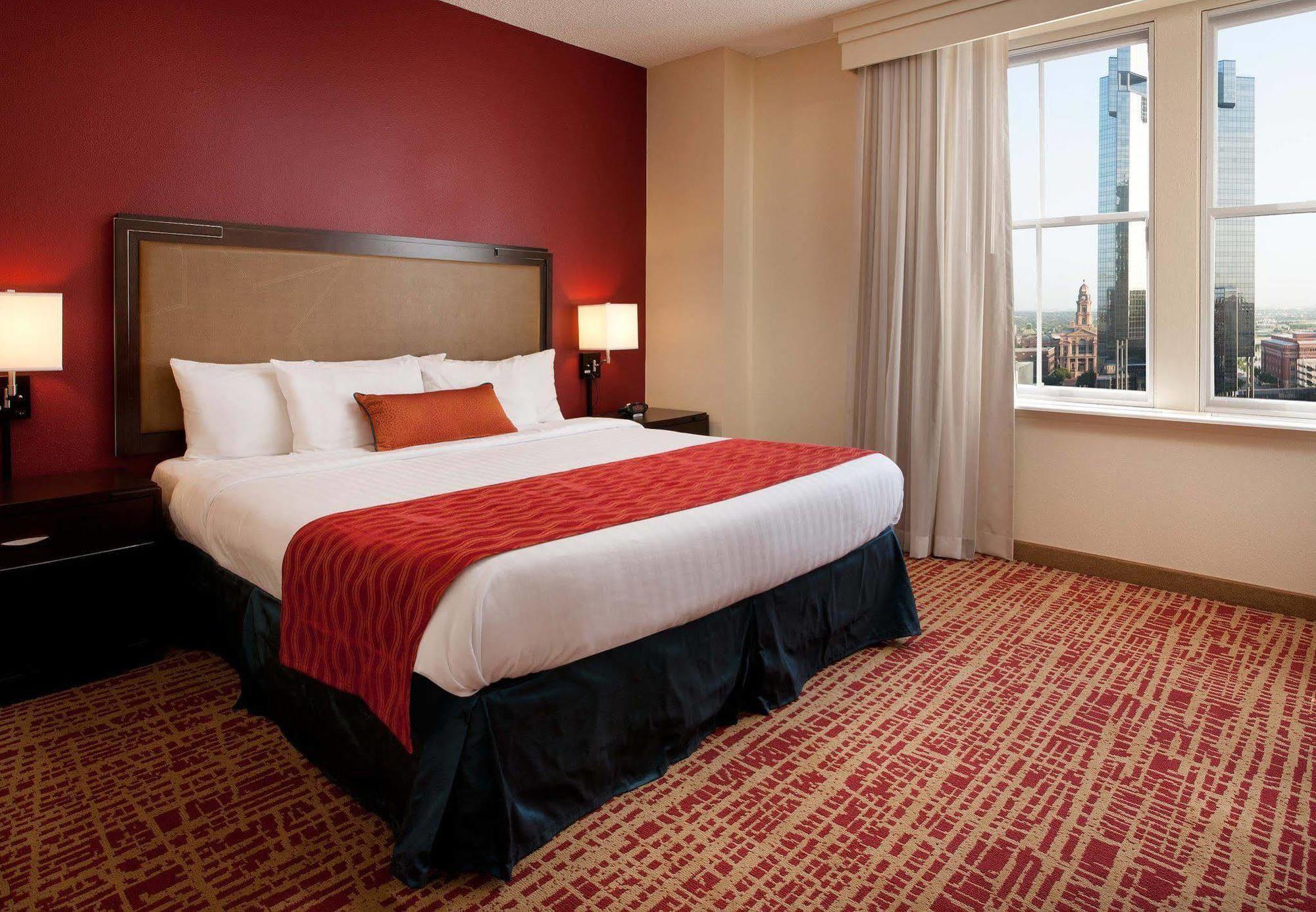 Courtyard Worth Downtown/blackstone Hotel 4*